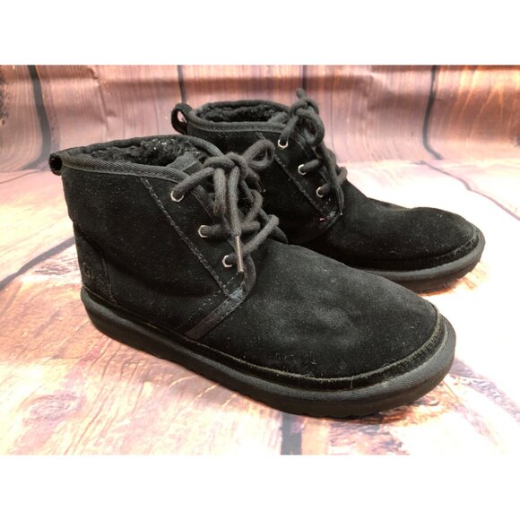 UGG Neumel II Black Suede Lace Up Bootie Lined Youth Kids Boys 5 / 37 (i8j) - Picture 3 of 10